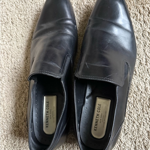 Kenneth Cole Men's Classic Black Slip-On Loafers - Picture 3 of 5